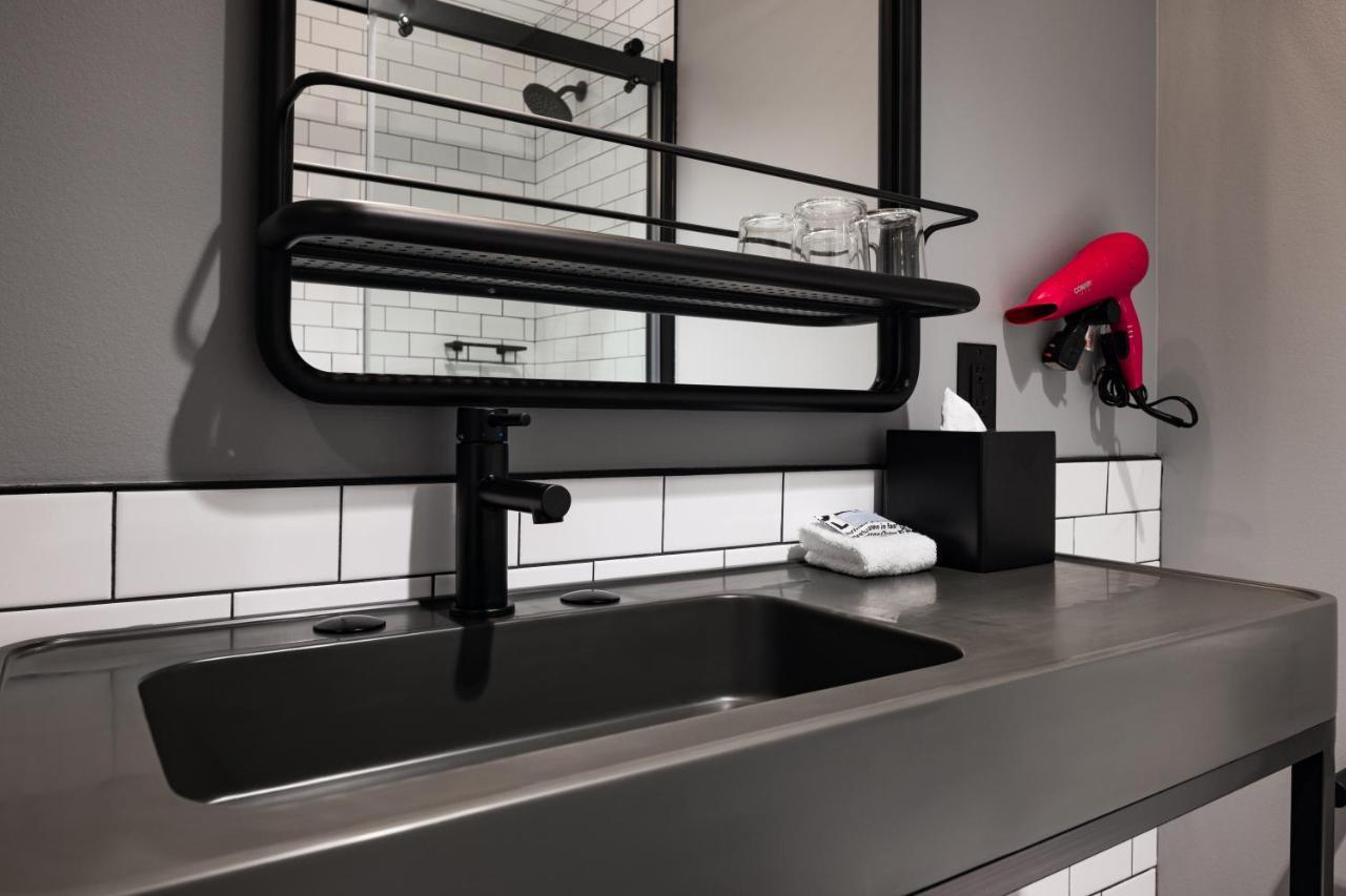 Hotel Moxy Omaha Downtown Zewnętrze zdjęcie
